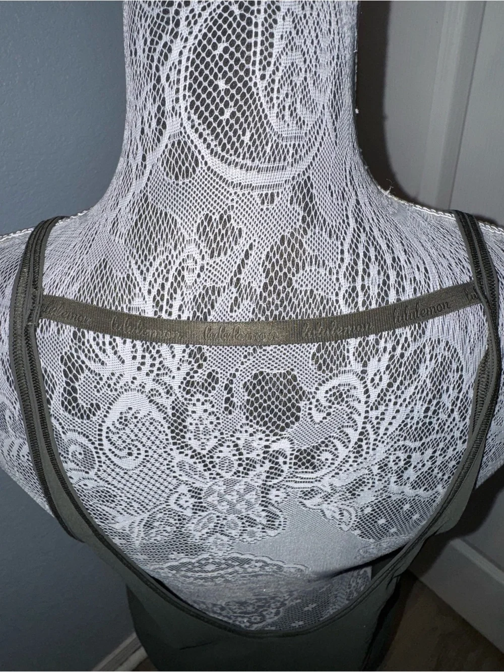 Lululemon flowy tank